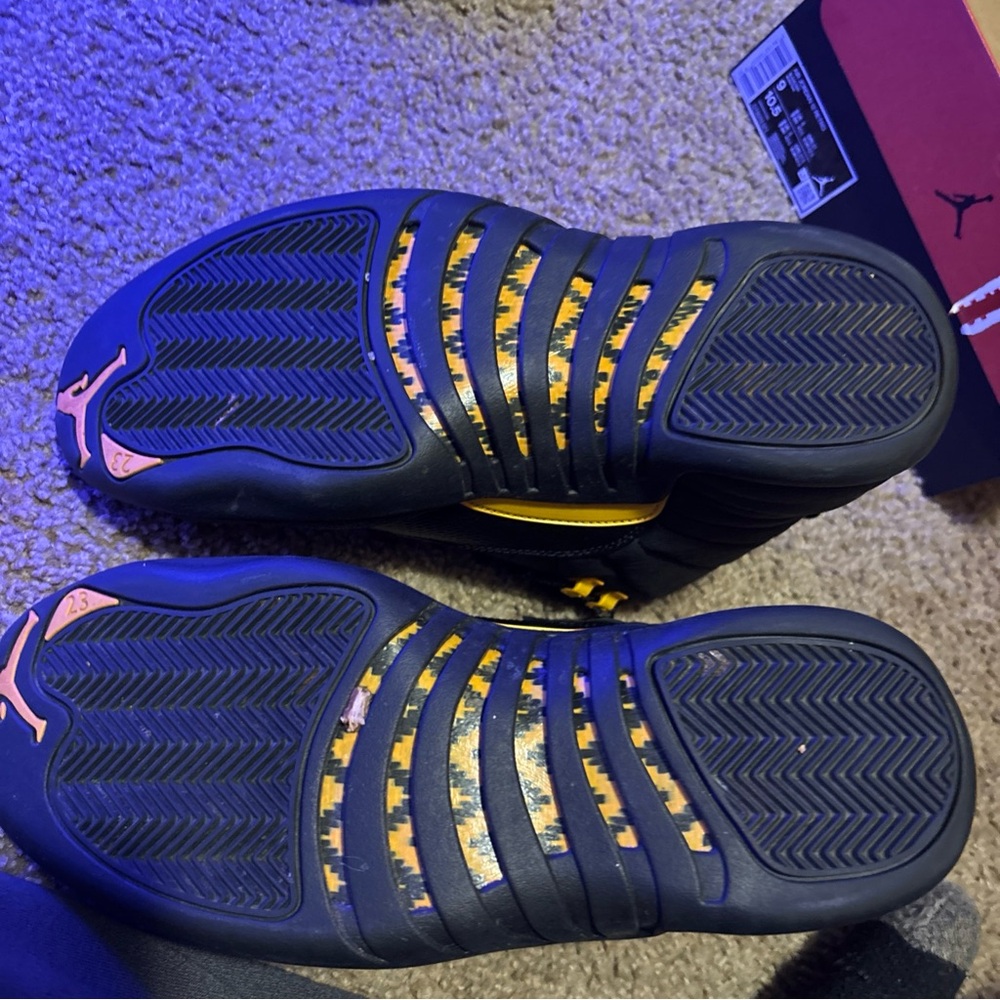 Jordan Men's Sneakers in Black and Yellow - Picture 3 of 5